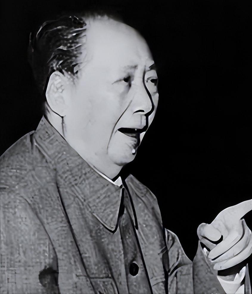 [微风]1961年，毛主席和周总理大吵一架，随后毛主席反问一句：“你吃了吗？“就