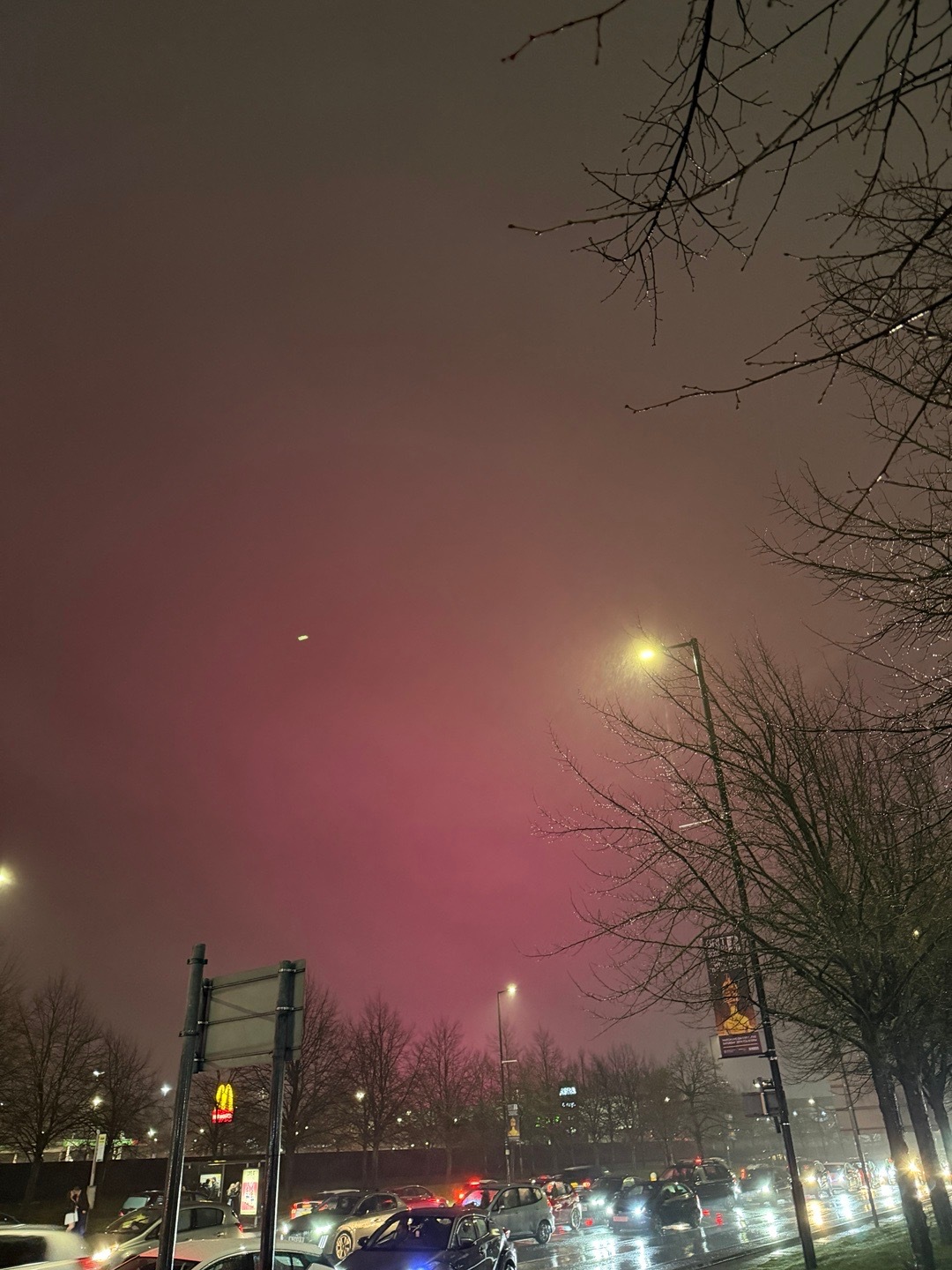 这个天空真的是红色的 