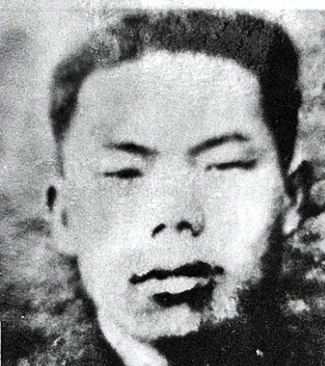 1952年，一名志愿军战士打光了子弹，摸出仅剩的手榴弹跟5个美军肉搏，在生命的最