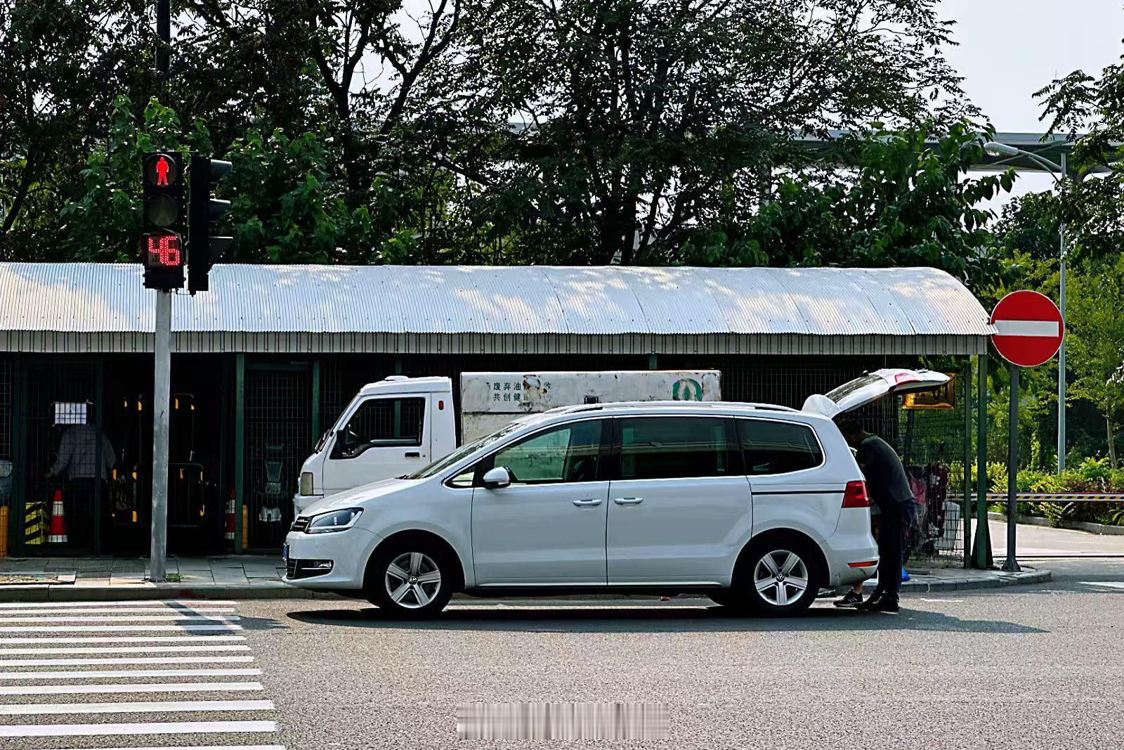 居家过日子，几万块买台二手大众夏朗 难道不香么？[思考]MPV[超话] ​​​