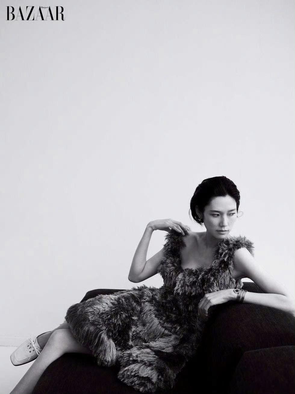 冈本多绪 × Harper’s Bazaar Japan October 202