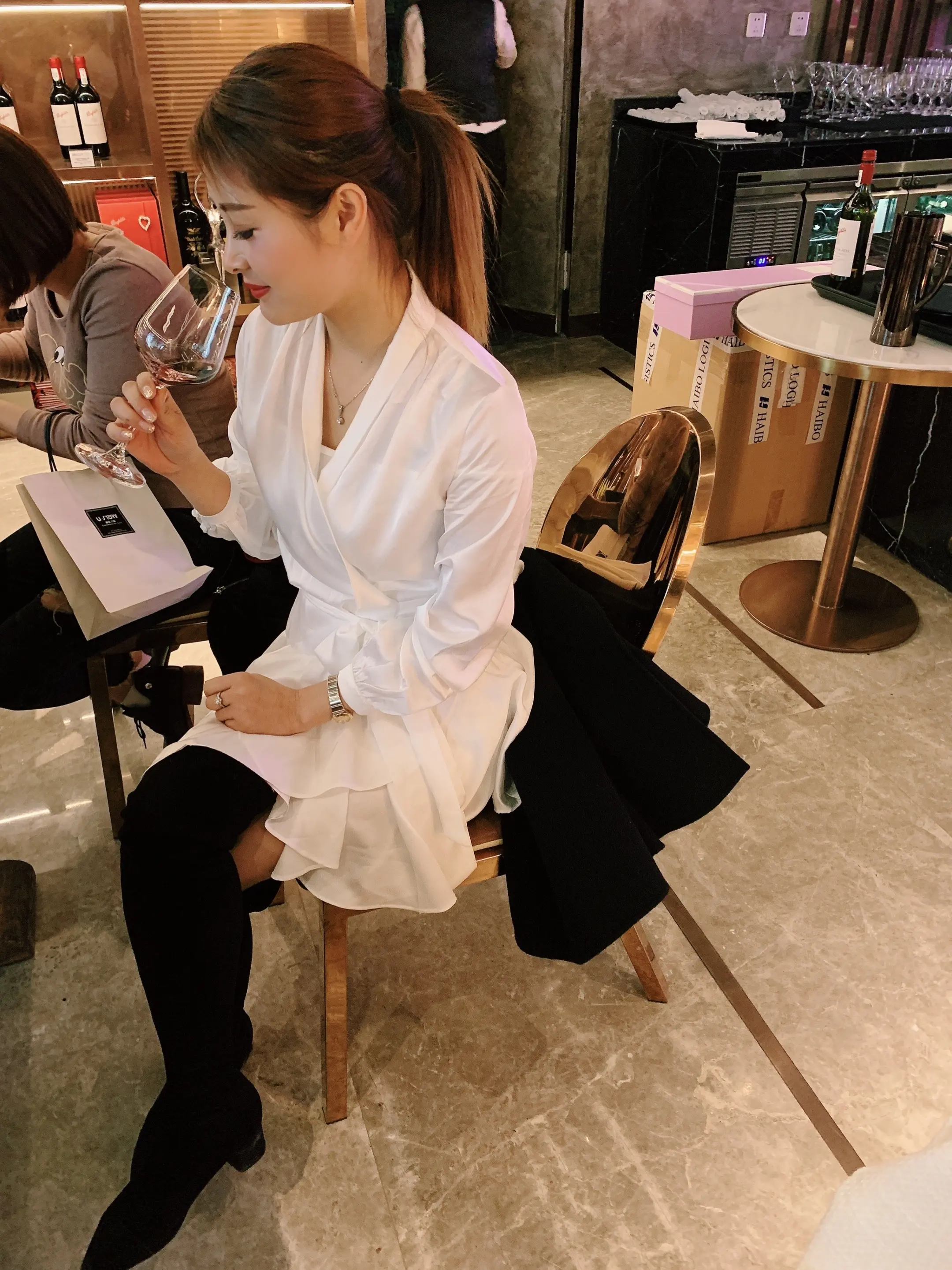 在也回不到以前了，我的好姐妹