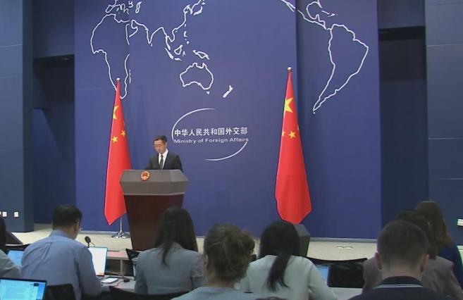 BBC中文昨晚（9月21日）点了一句："中巴上周把喜马拉雅山那段搁置了几十年的边