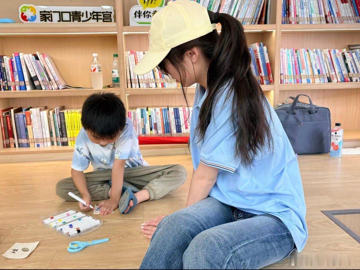台州仙居春泥计划守护少年成长安岭乡“岭上青锋·陪伴一夏”春泥计划仙苗课堂开营。活