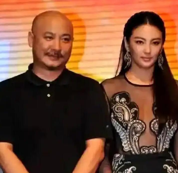 2014年9月，北京，一位名叫王全安的导演连续三天嫖娼，甚至同时与两名女子发生交