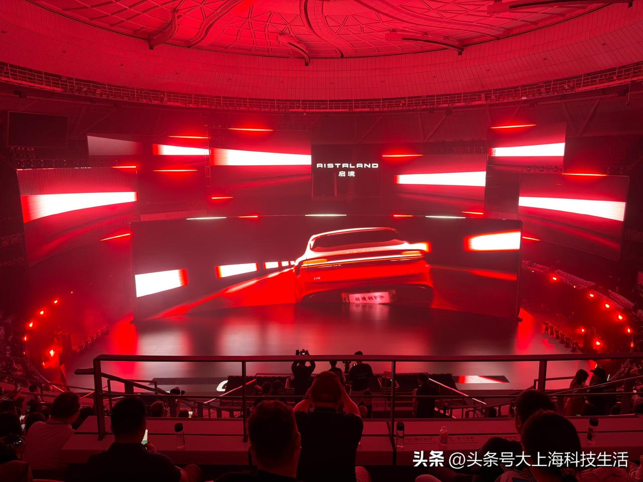 启境GT7发布会刚过半，我就忍不住想规划国庆自驾路线了
“灵眸眼黄蜂腰”的猎装造