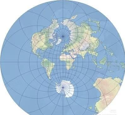 看过中国人的世界地图，欧洲人的，美国人的，澳大利亚的也看过，倒是第一次看北极熊的