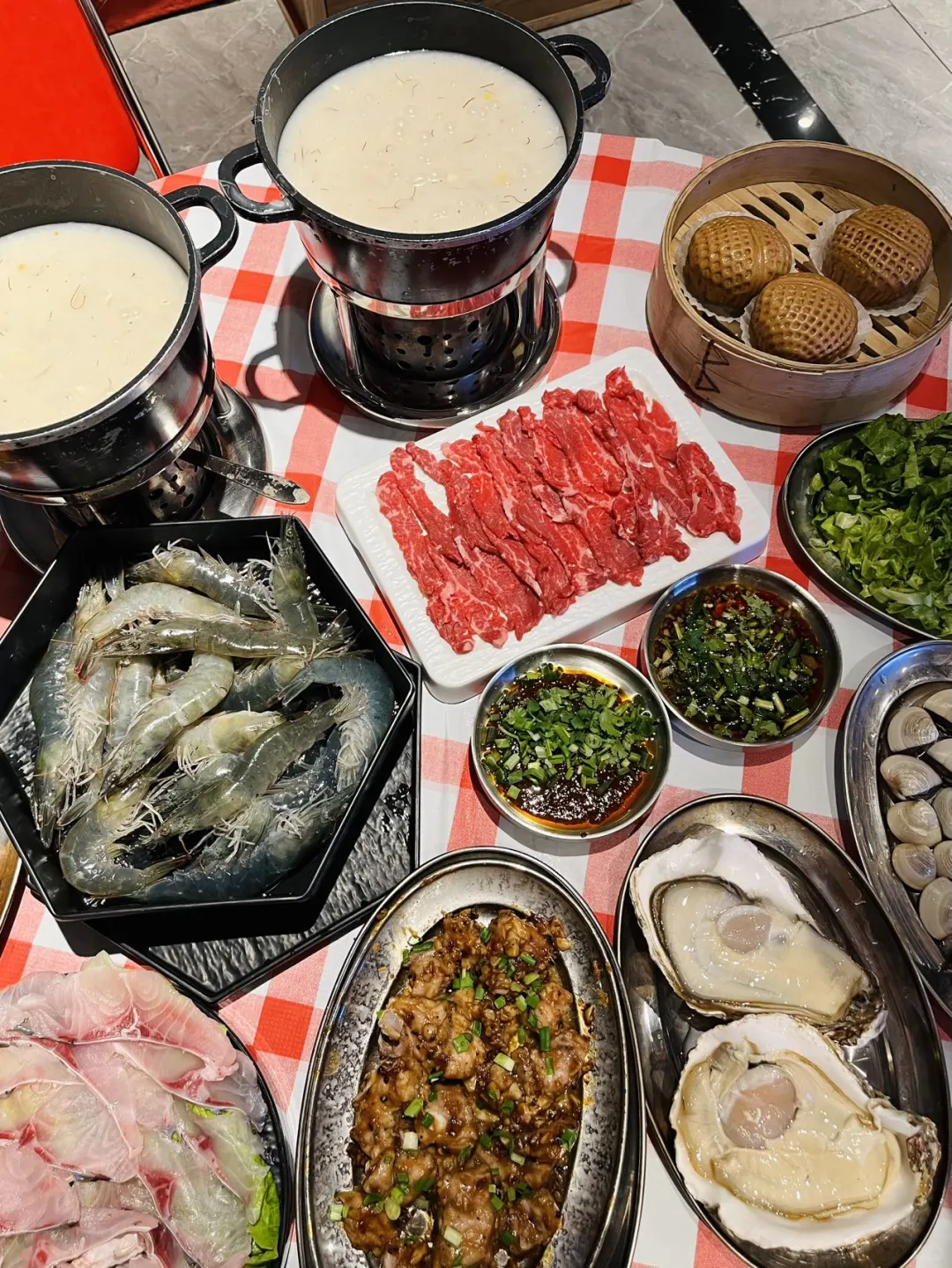 在济南，谁还没吃过粥底火锅我都会难过的…