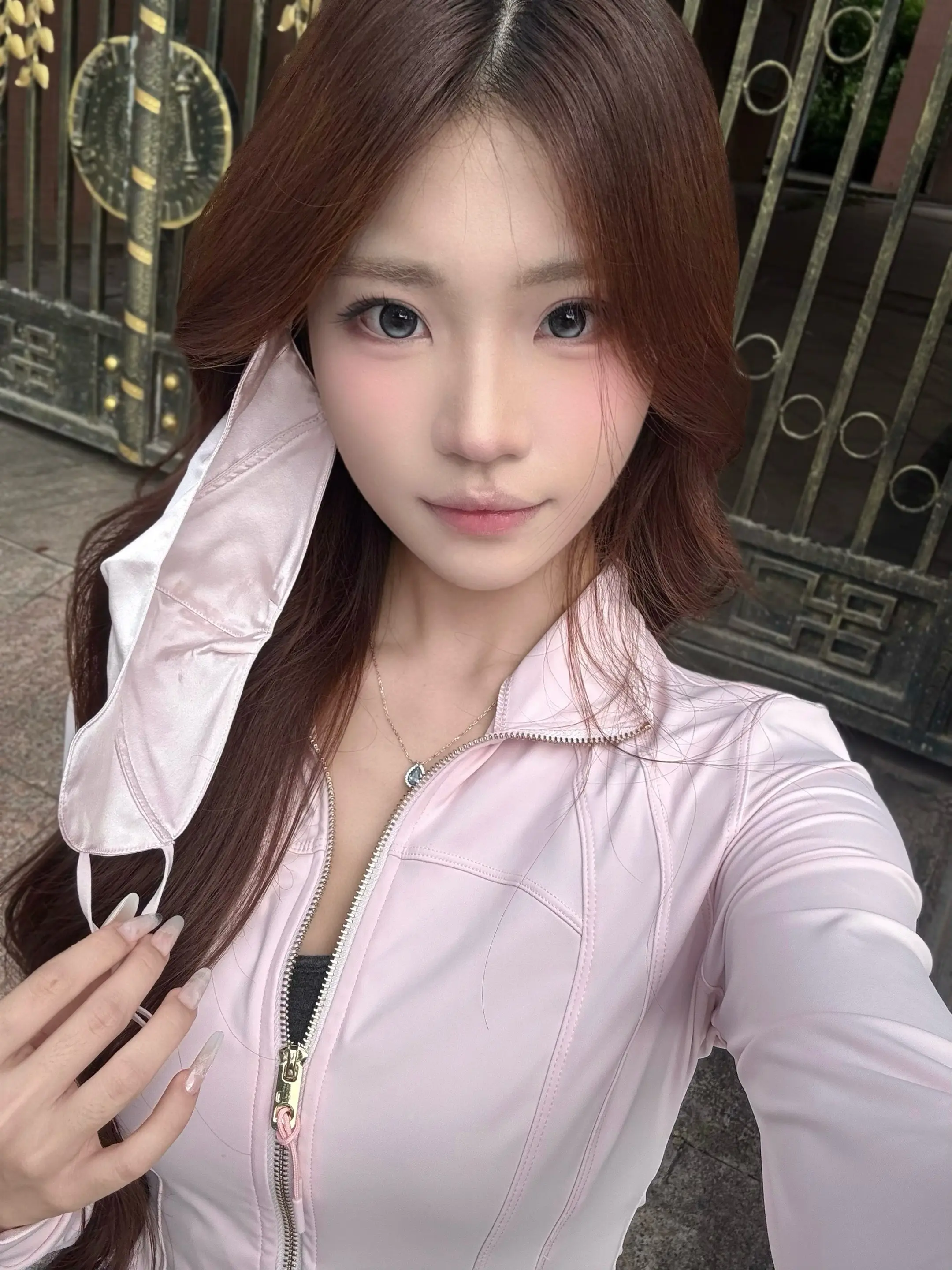 那天我经过一片花园 可是你不在