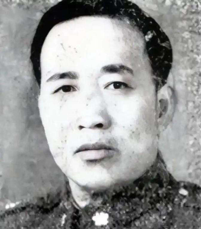 1940年，国军少将刘昌义率部投降日军，卫立煌对亲信说：“此事没有那么简单，先不