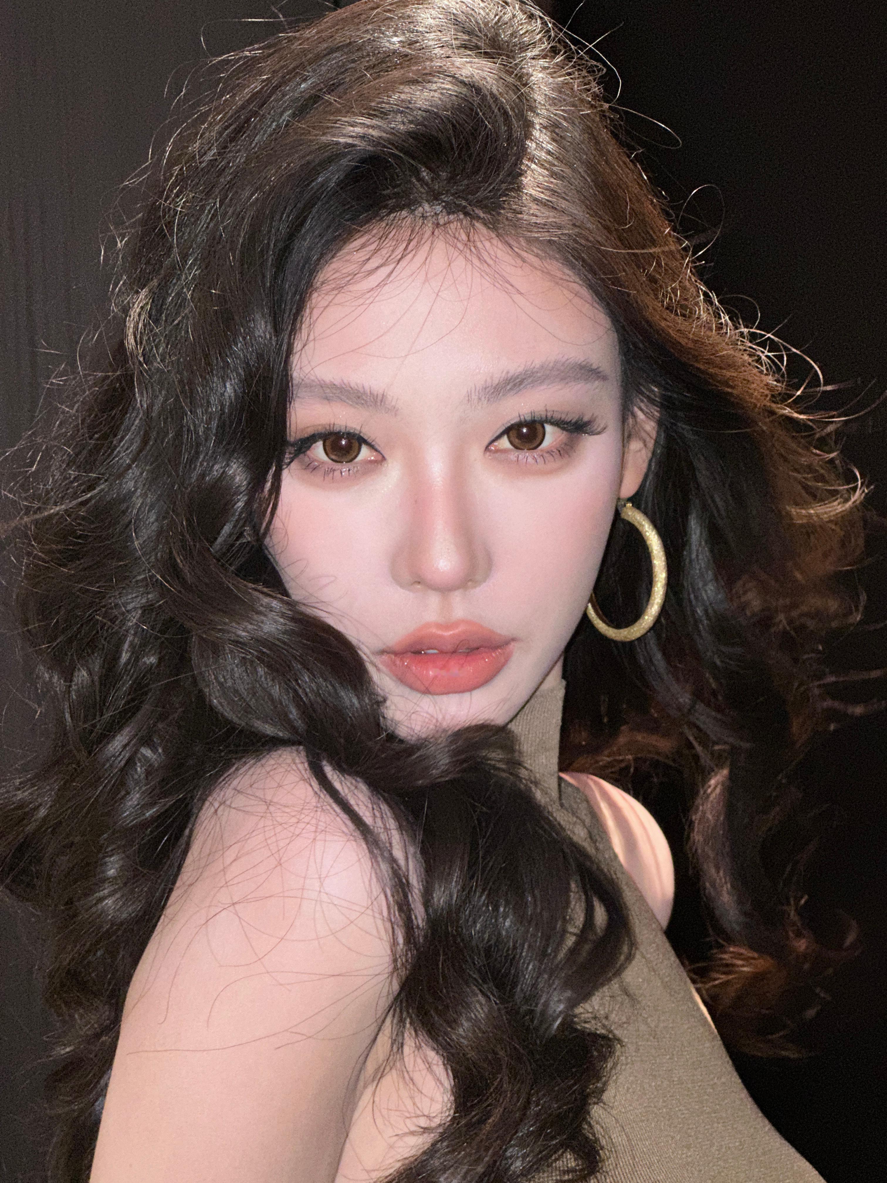 回杭州噜 把之前的库存清清～～王新迪