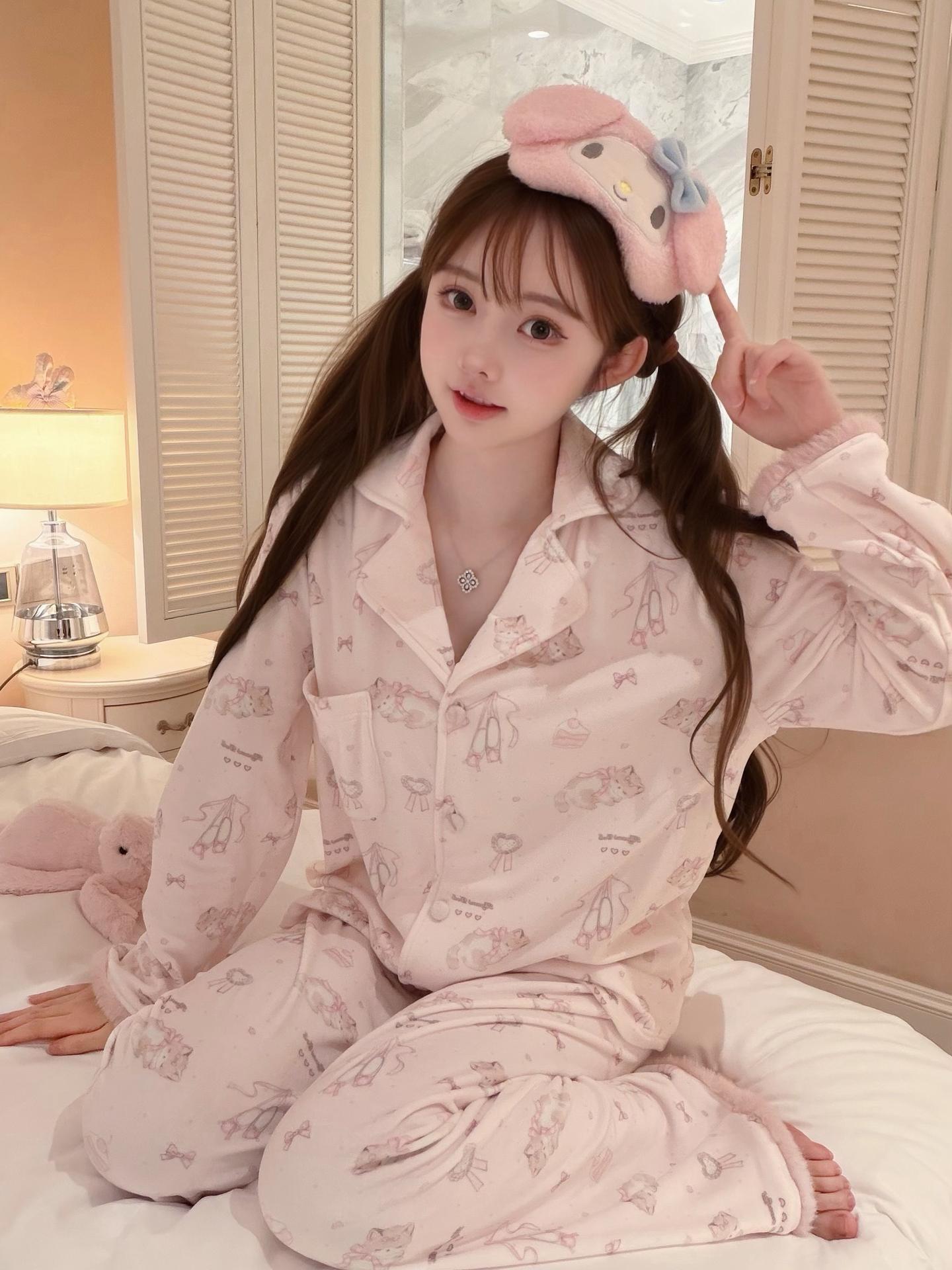 冬天的睡衣萌萌的暖呼呼的好幸福。