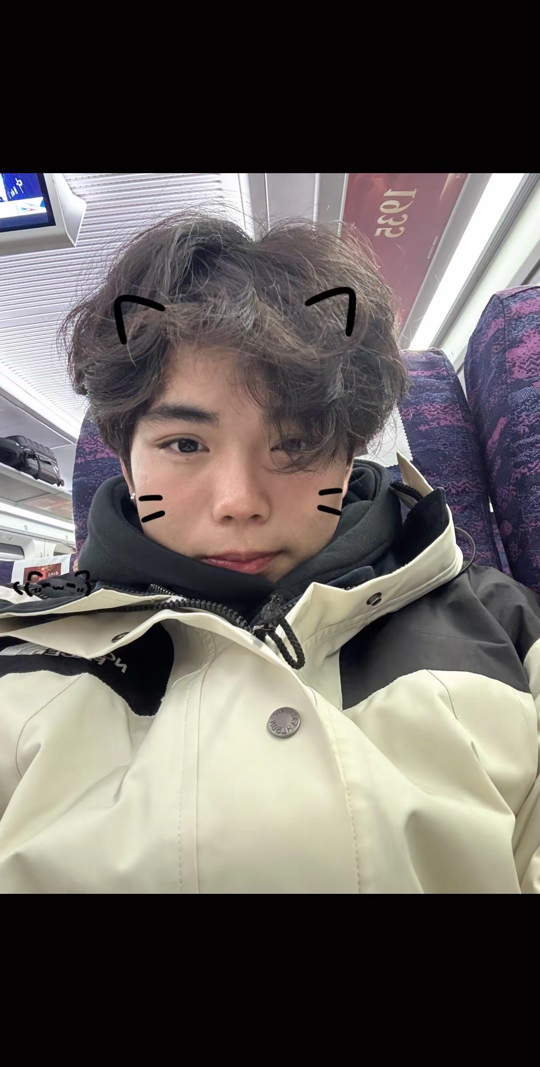 你总说我可爱，但是我知道你这是嫌弃我丑没理由说而已日常vlog 丑脸大头恰恰恰 