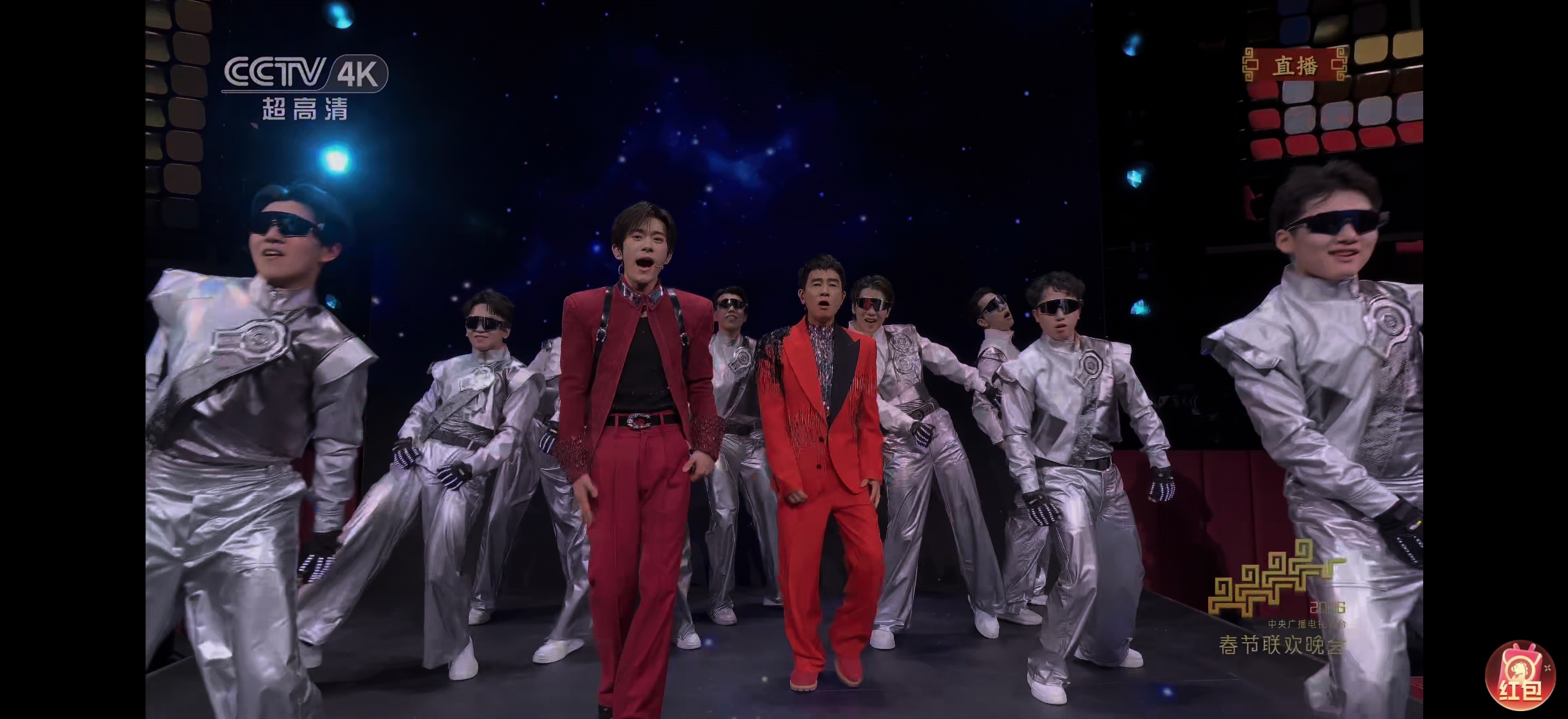 春晚科技春晚太燃啦，与时俱进啊，智能手环、VR眼镜等都在易烊千玺歌唱歌词里面了。