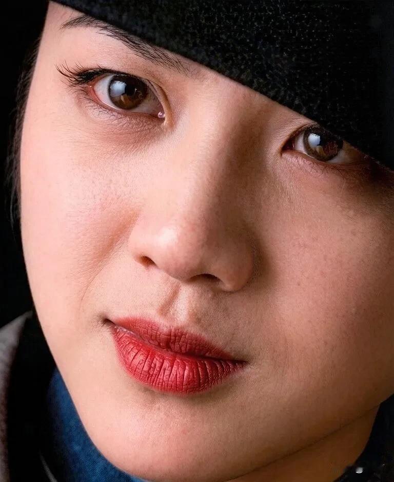 被爱情迷失自我的女人！