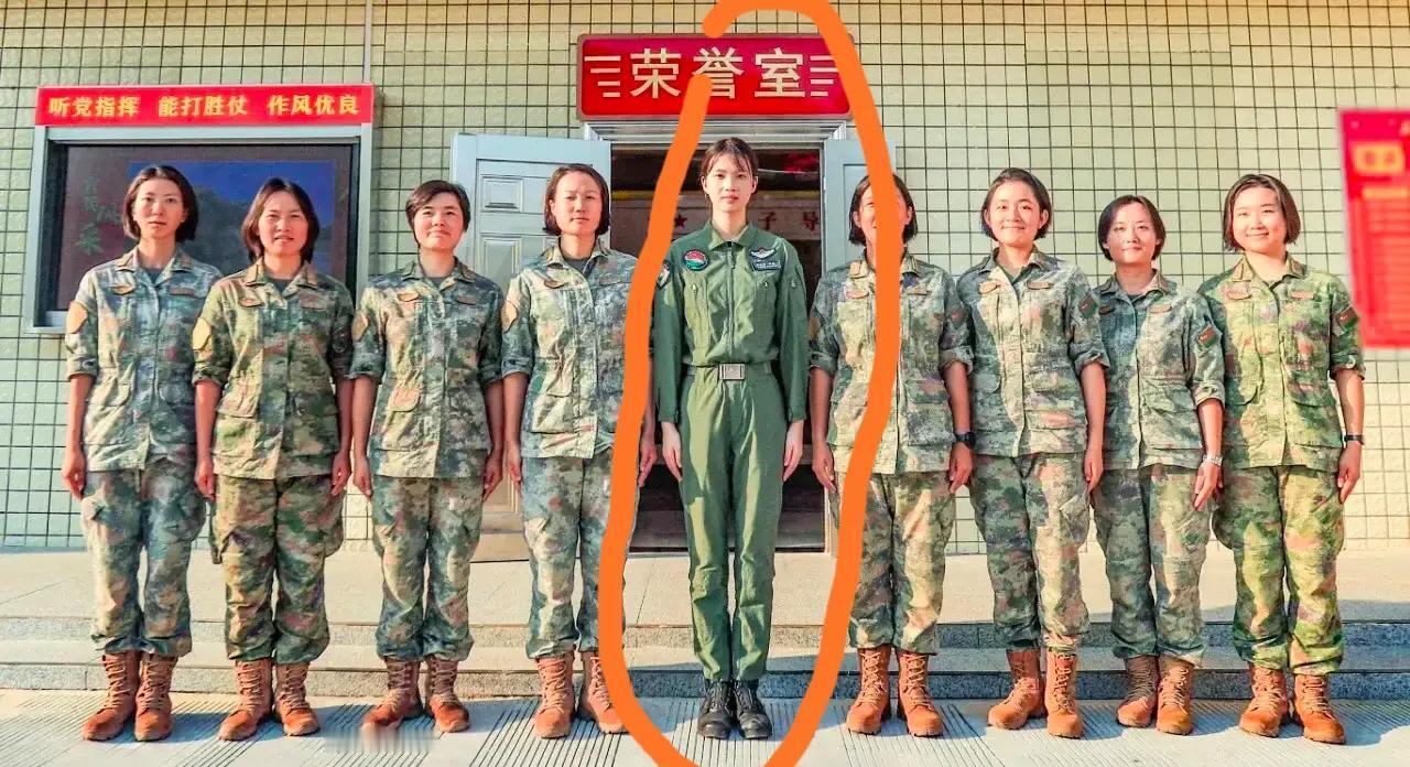 震撼来袭，不得不赞！赞军校400米跑纪录创造者、“陆军航空兵”中最“美”的“花”