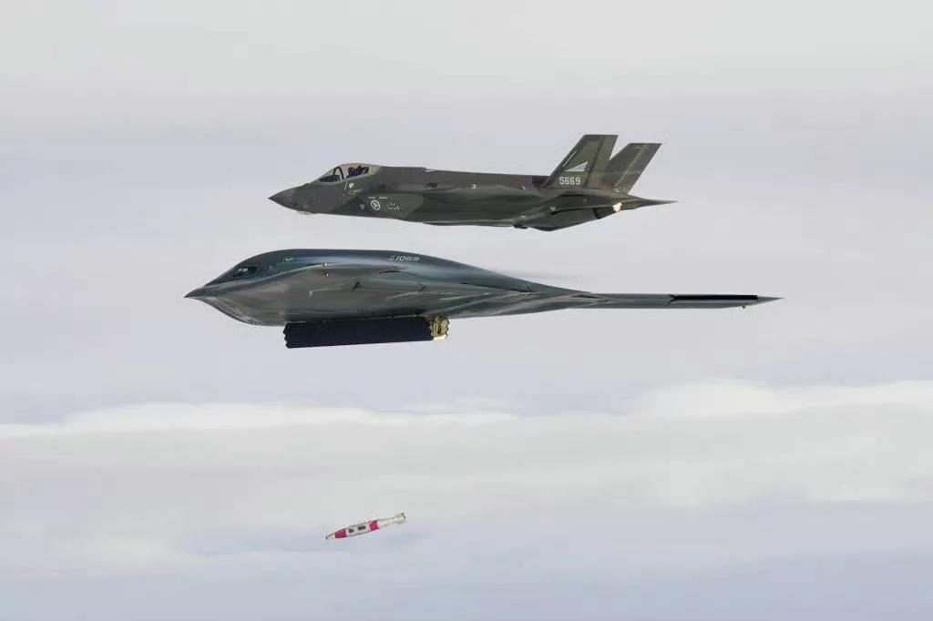 美军B-2空投反舰滑翔弹——USNI等报道，9月3号，美国空军B-2轰炸机与挪威