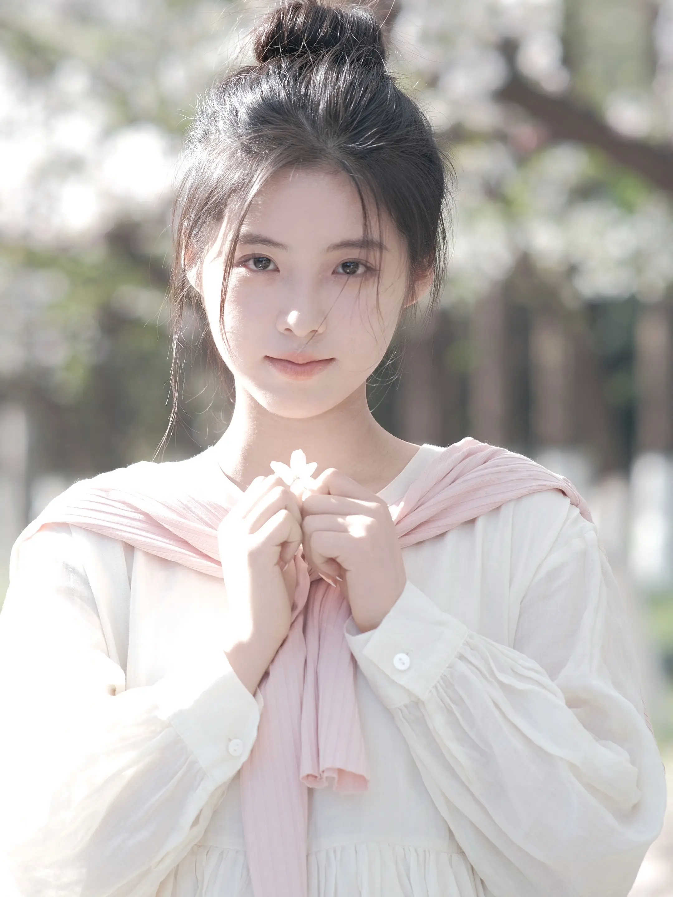 春归。本来晚上是要更vlog的 但实在是还差一点… 因此找出一组图片先更着再说…