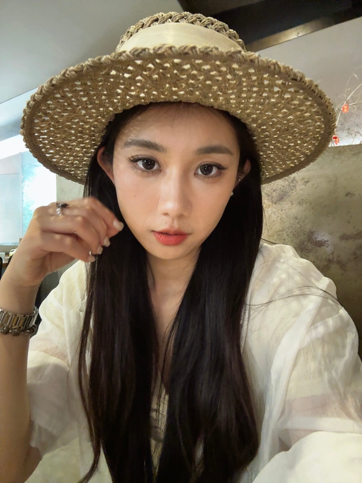 清明假期要结束喽～明天又开始新一月的忙啦！卷妹的日常ootd