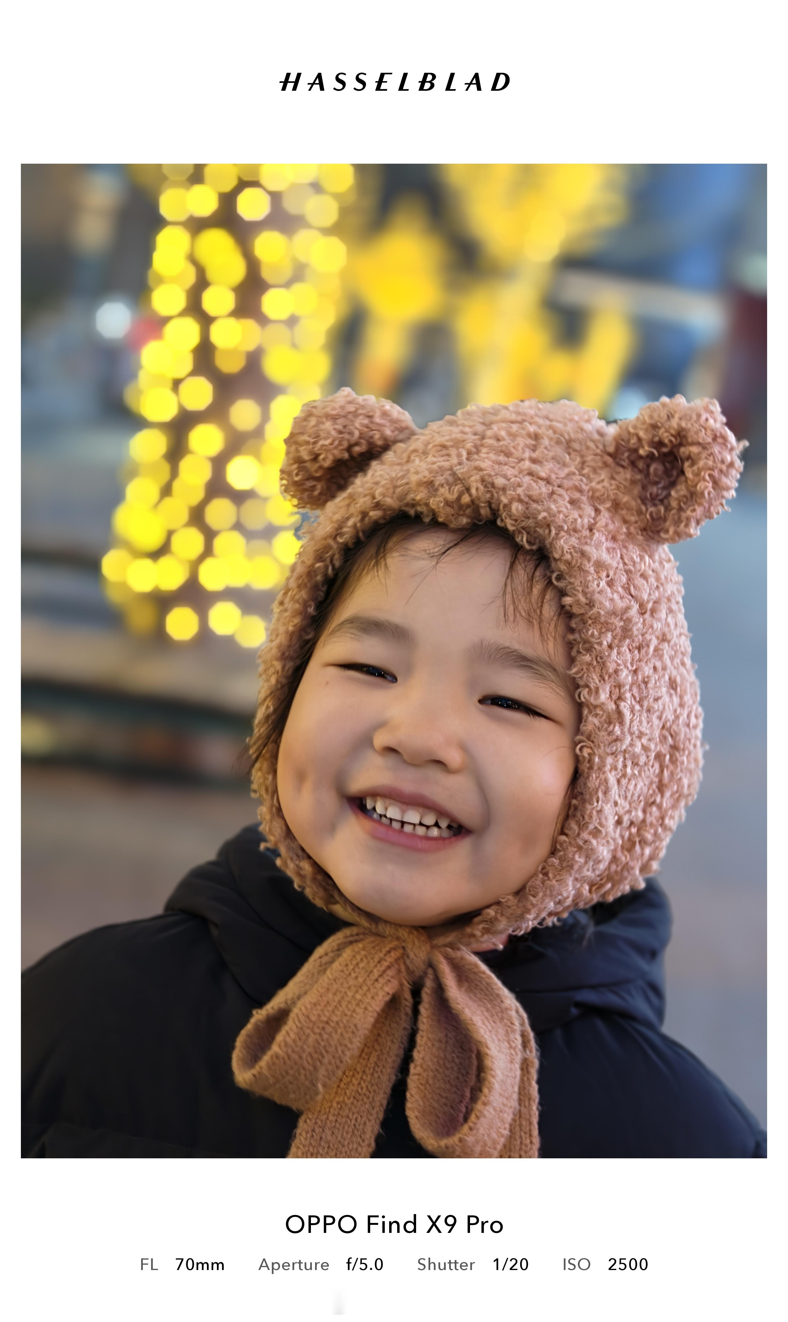 看第一张是不是觉得是一副抽象画再看第二张，你就崩溃了，我家俩淘气玩刮画，弄了一桌