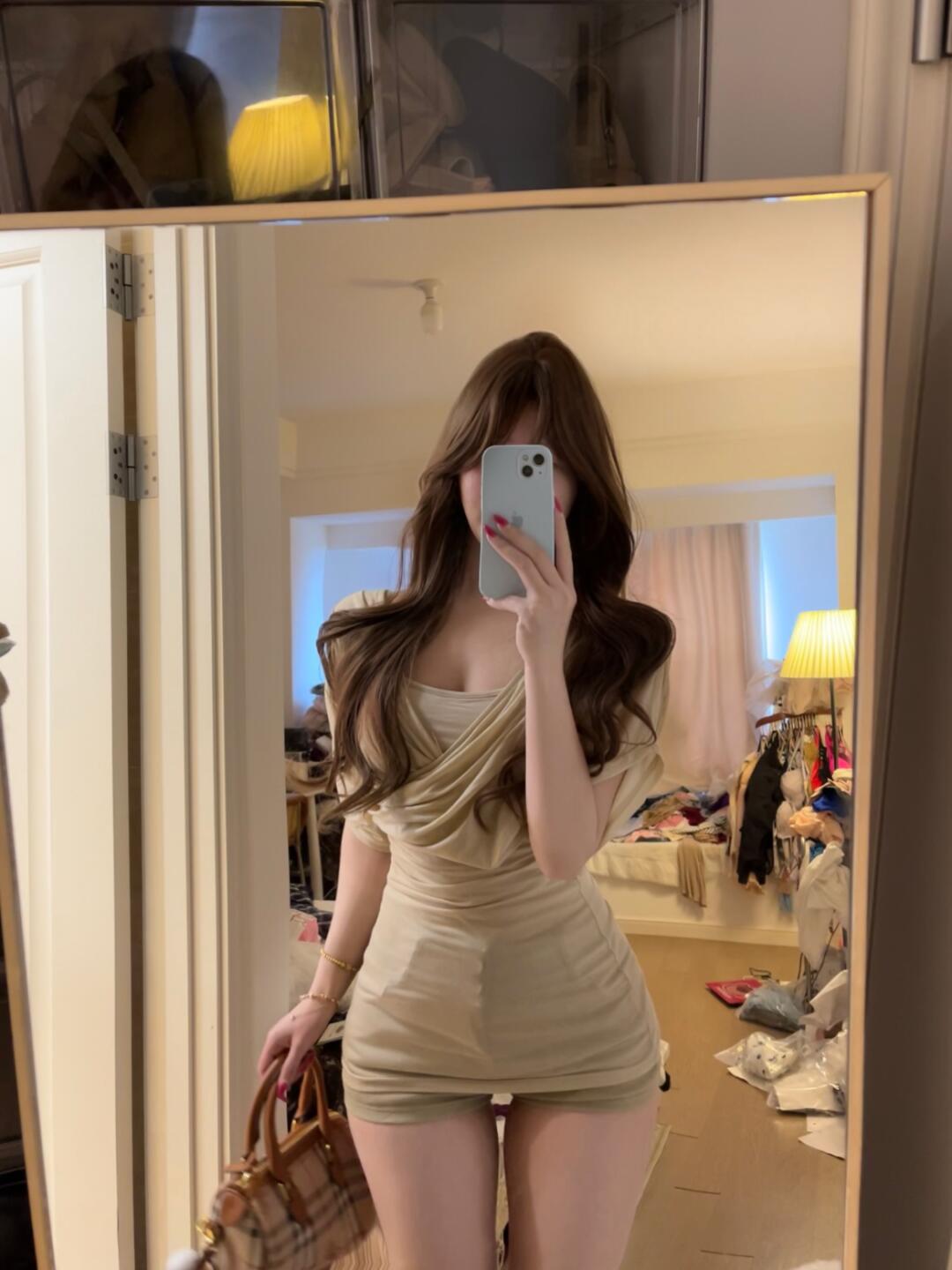 显身材又遮手臂的衣服被我找到了！