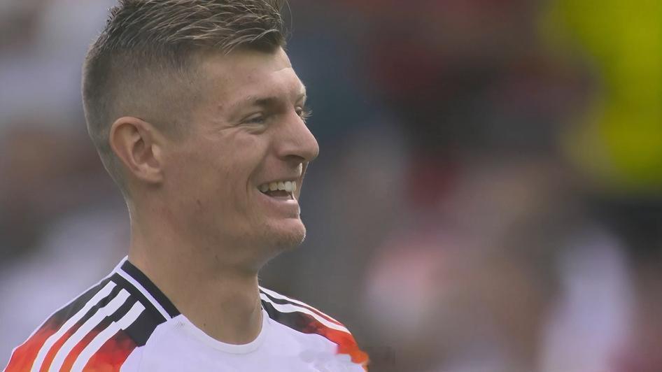 #德国vs西班牙# 7月6日讯 北京时间0:00，欧洲杯1/4决赛首场较量，西班