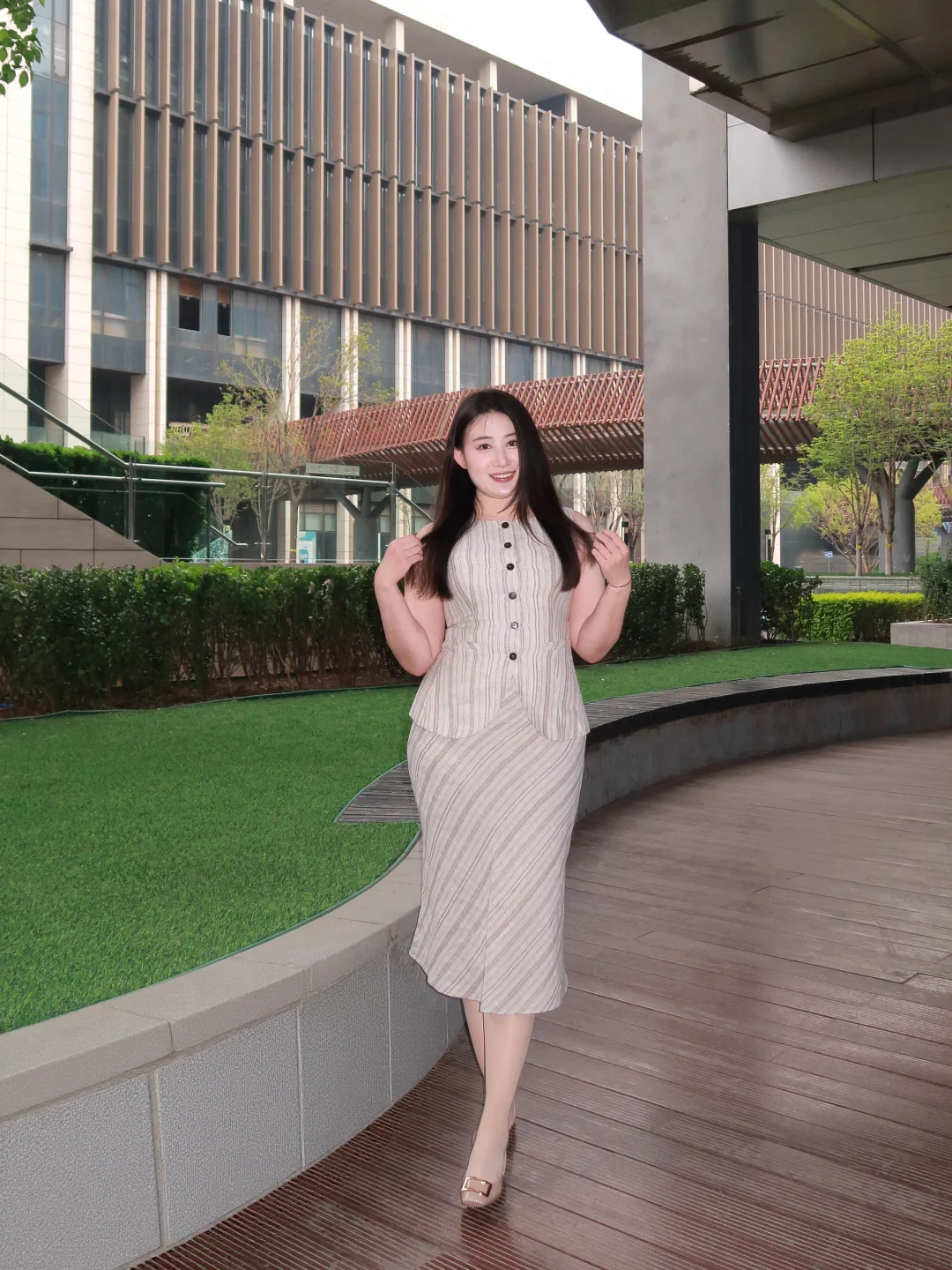 可以申请做你的女同事吗