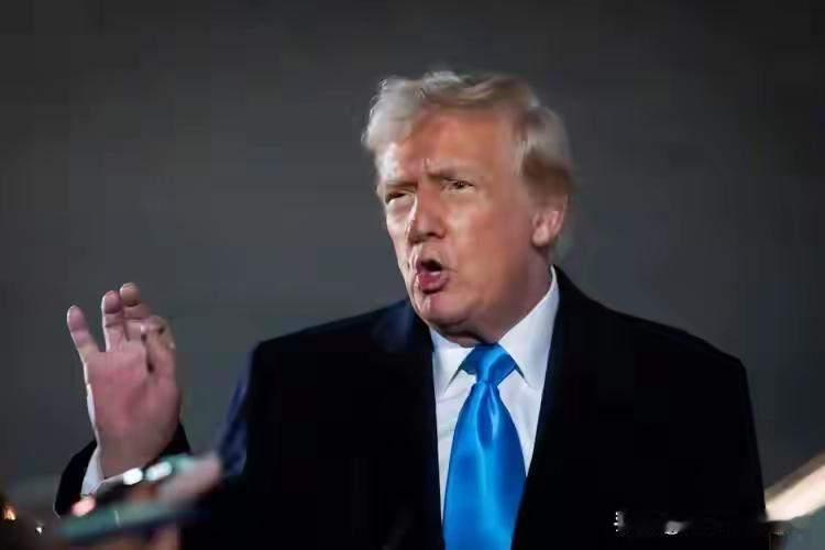 北极圈近期发生的局势变化，仿佛是地缘政治的一场“破冰行动”。

美军在没有任何预