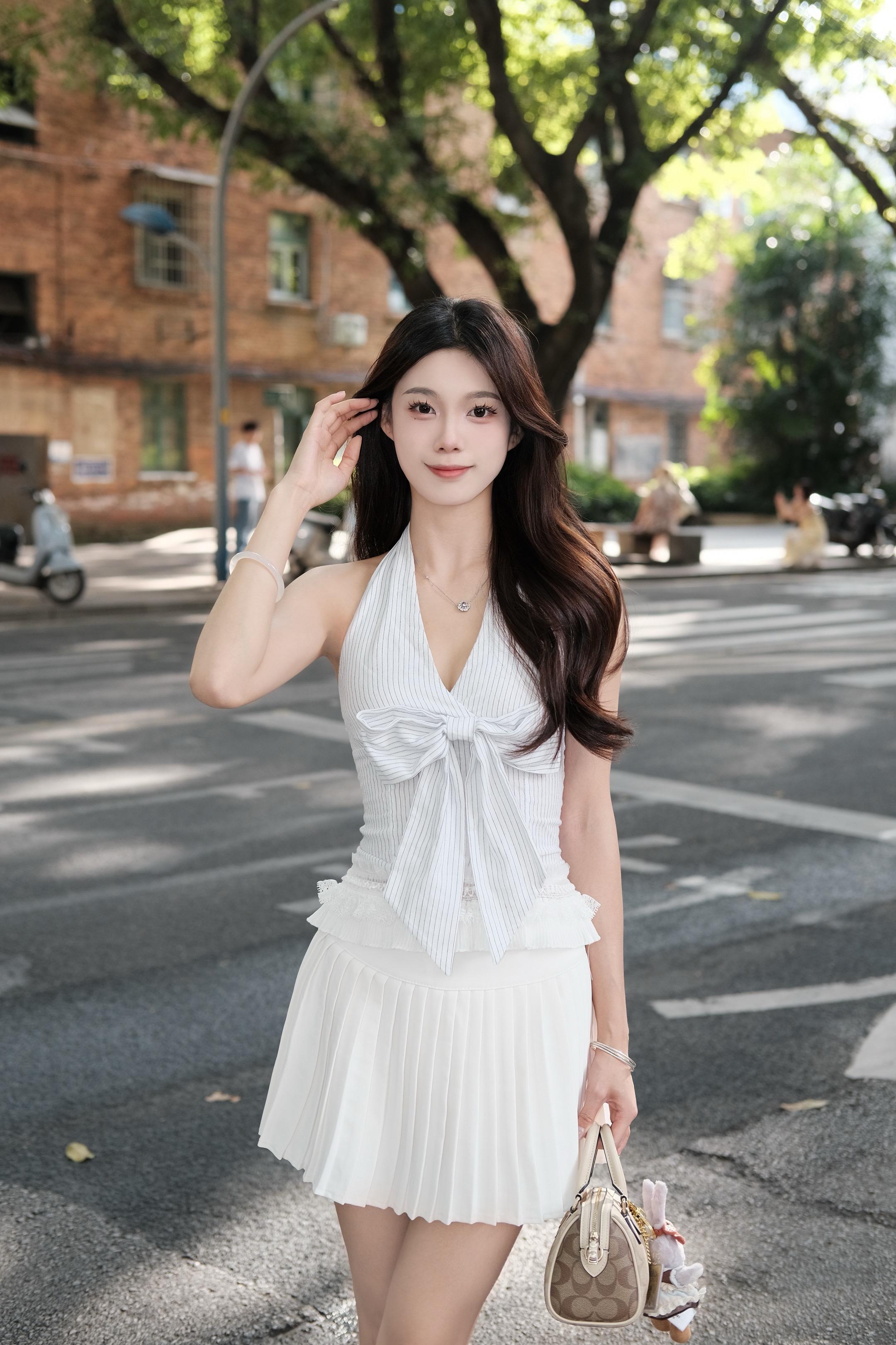 时间是一把尺 量人 量心 量距离