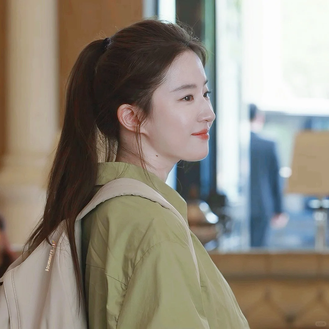 这不是妥妥女大学生吗～