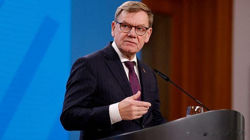 🇩🇪🇺🇦德国宣布通过北约向乌克兰提供价值2亿美元和2500万欧元的援助计