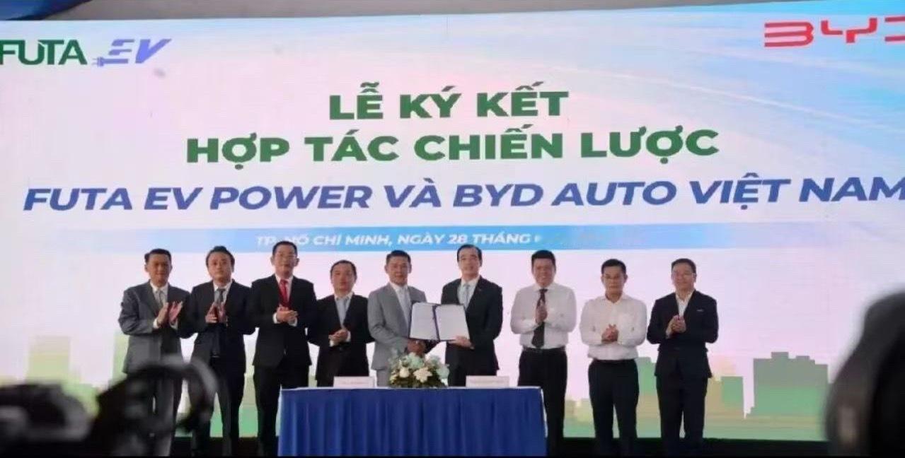 比亚迪 日前，比亚迪（BYD）与越南客运及交通运输集团FUTA Group（方庄
