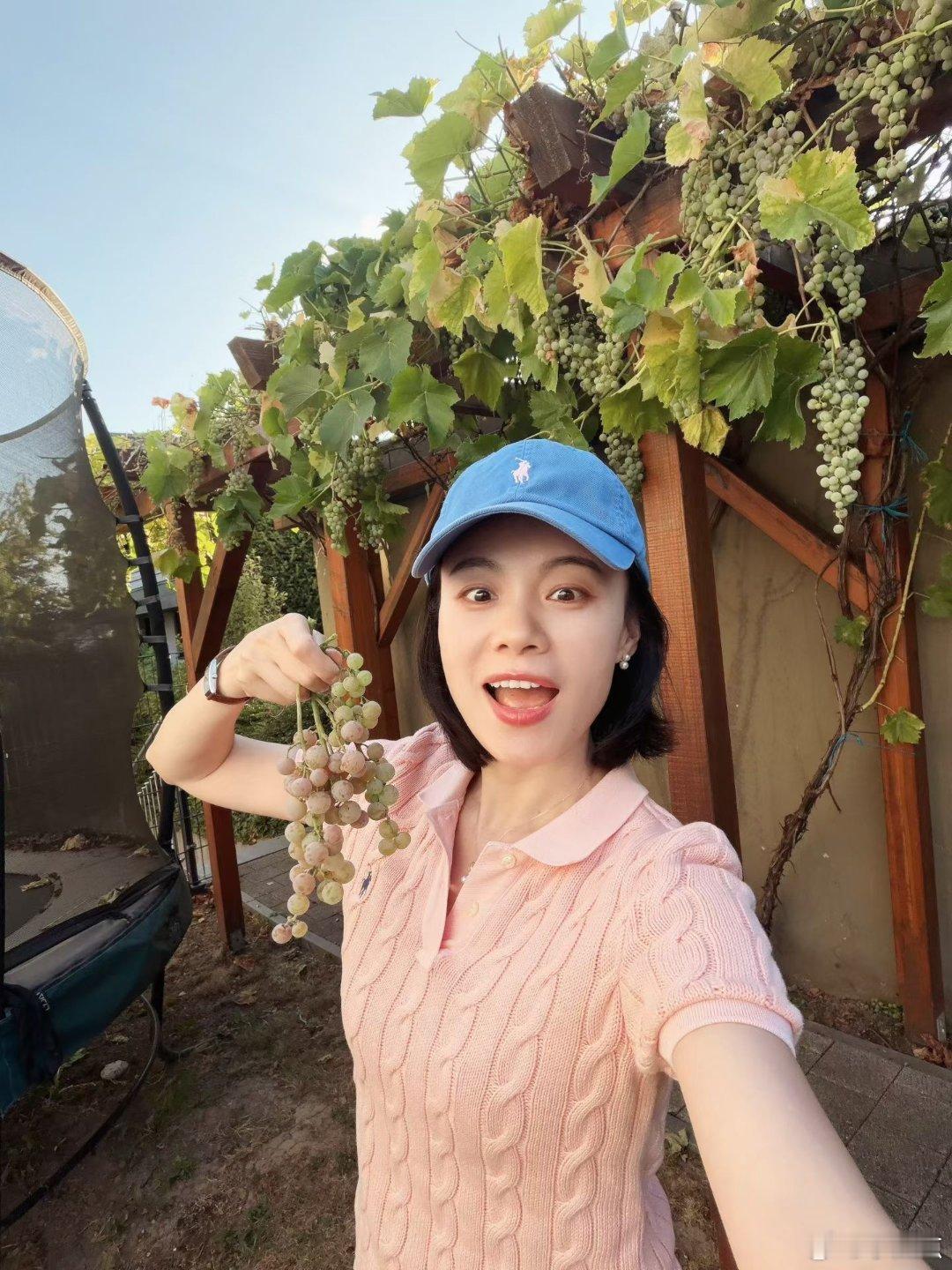 在德国的生活一点也不精彩，毕竟德国可是好山好水好寂寞！我们每天的日常就是，早起处