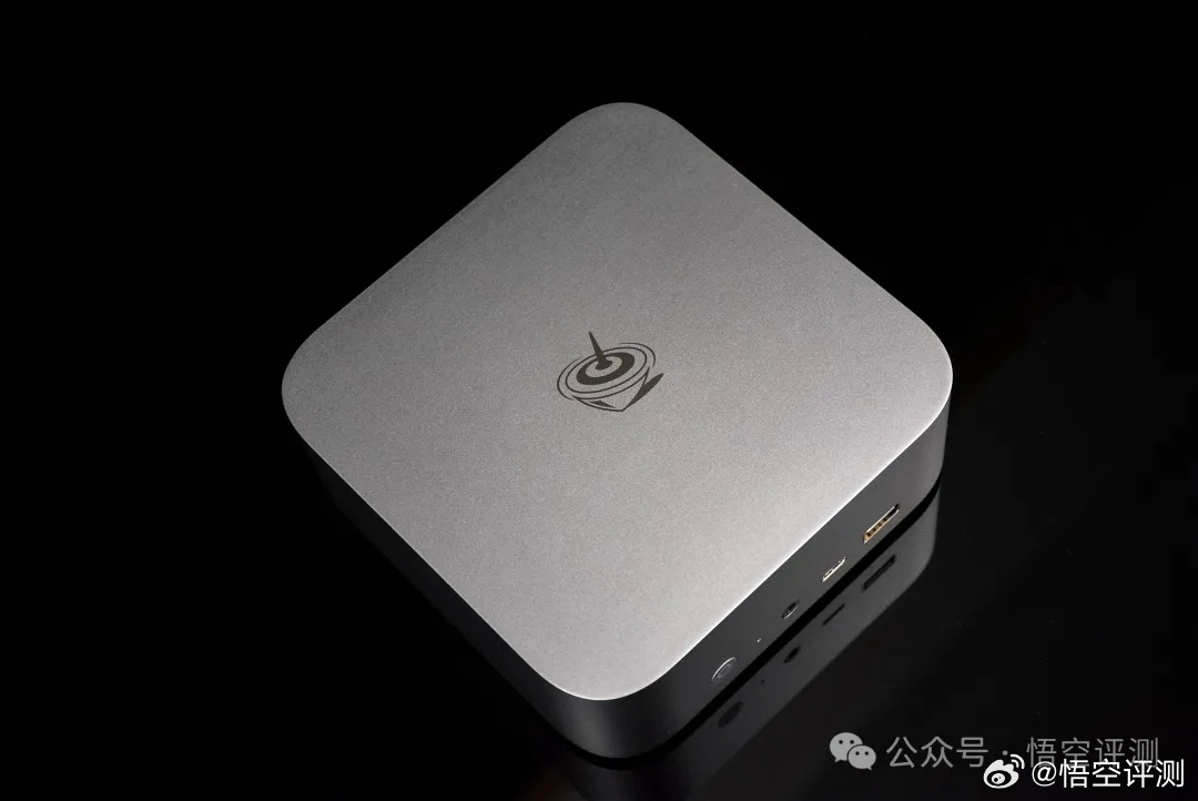 微型电脑主机全球卖爆了迷你主机，只有两个王者：中国品牌是零刻迷你主机外国品牌是苹