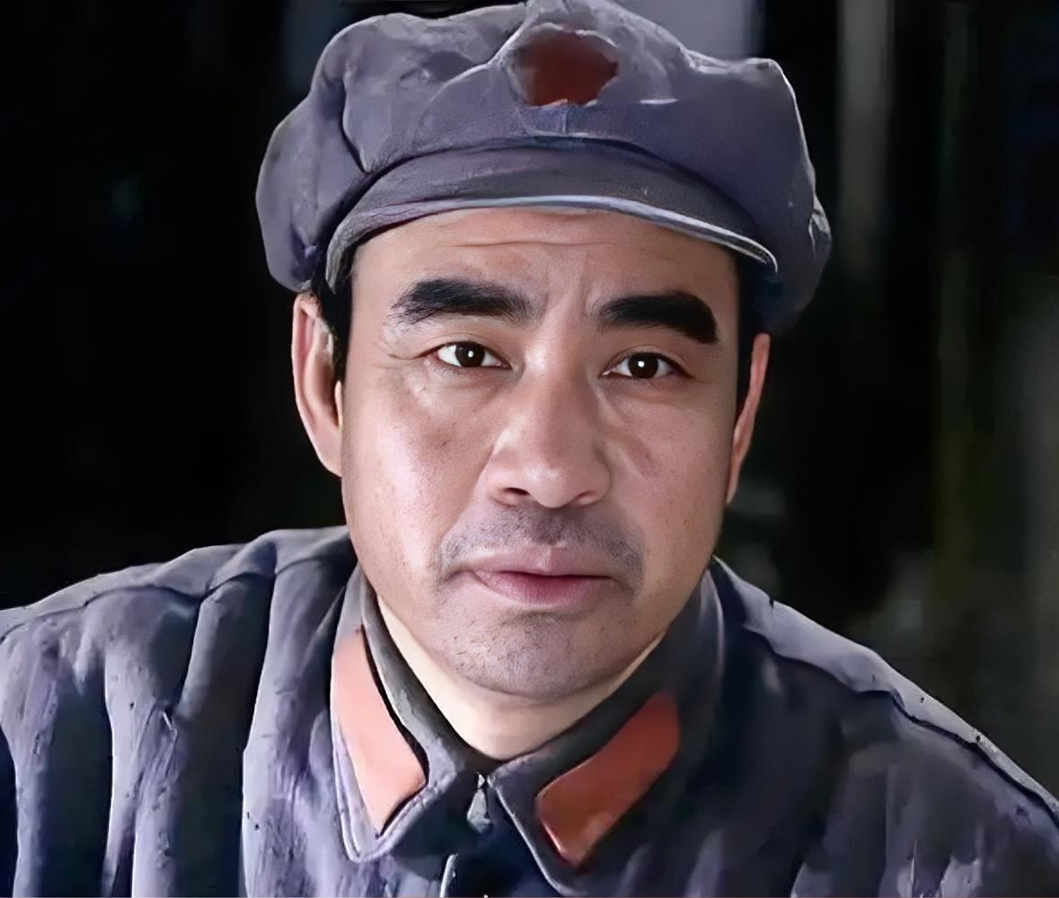 朱总司令特型演员刘怀正：形神融铸，定格元帅经典
 
刘怀正作为中国银幕首位朱德总