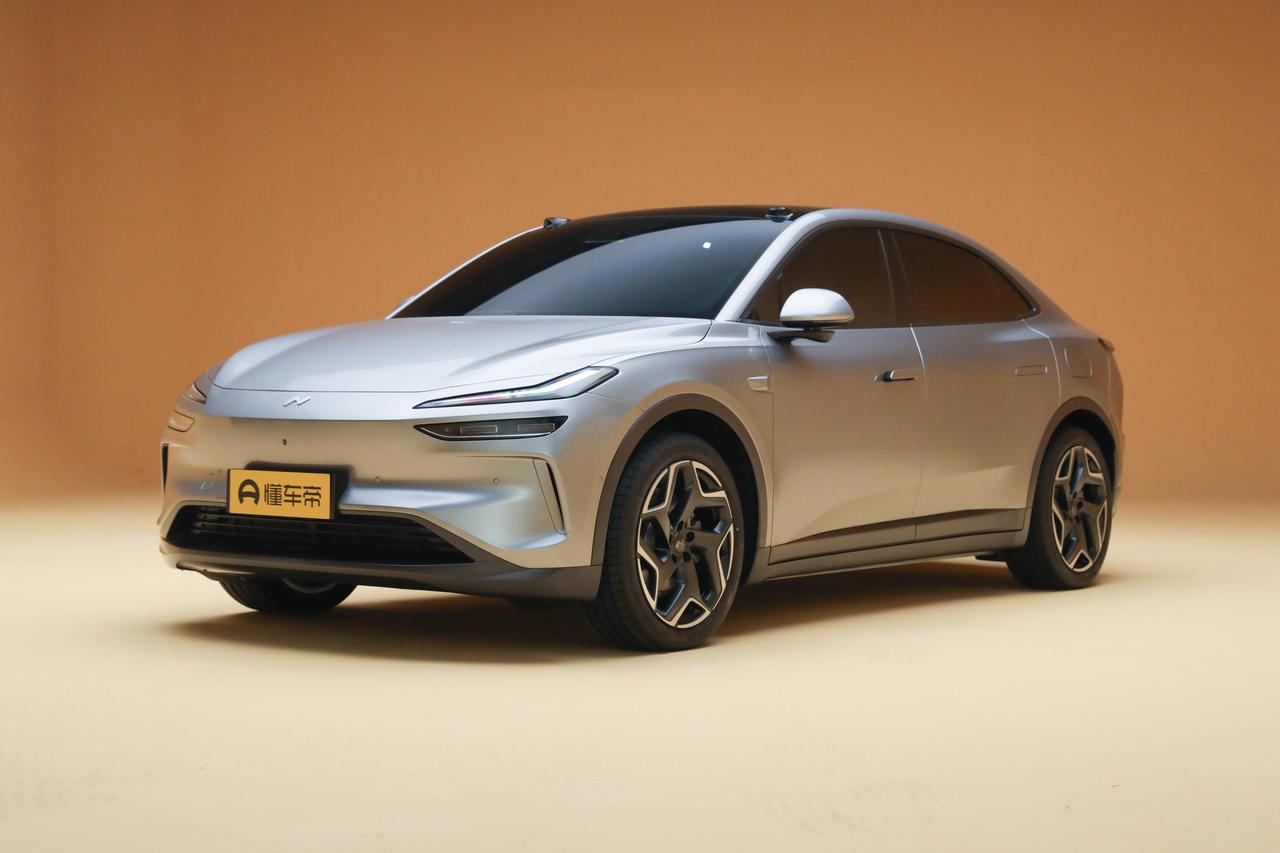 【上市即交付 乐道L60将在9月下旬上市】在近日的直播中乐道汽车CEO艾铁成表示