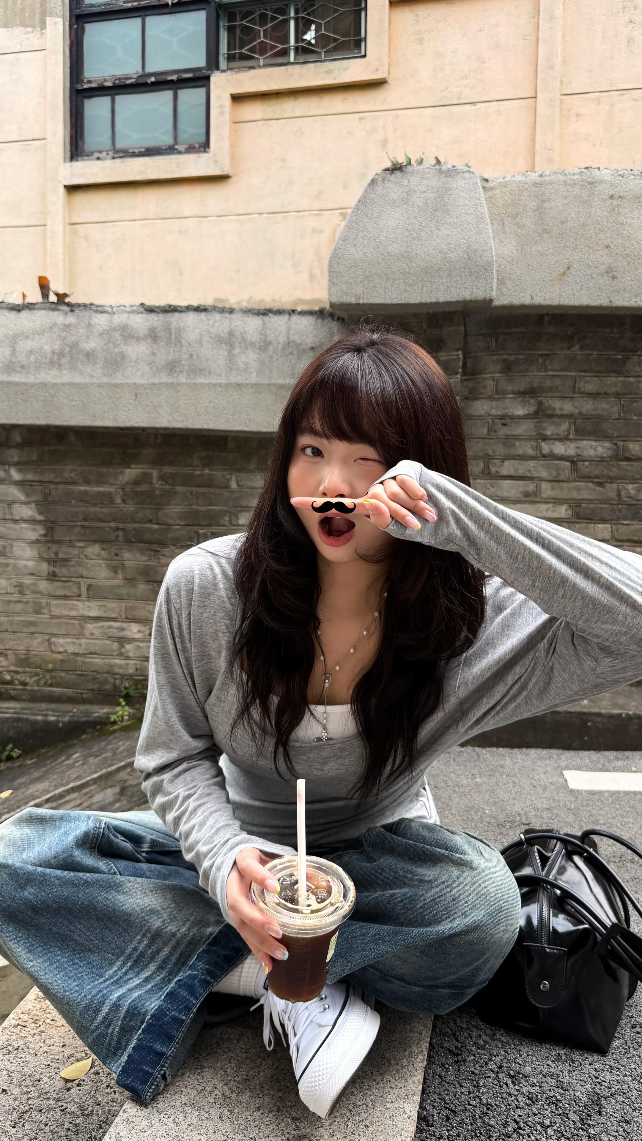 欧尼...