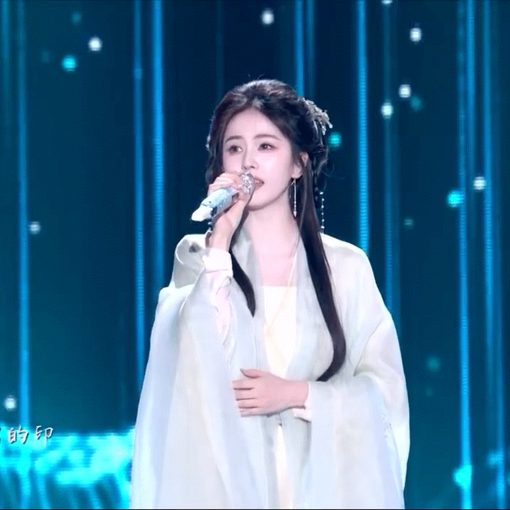 白鹿《临江仙》舞台全开麦好美好仙啊，梦回李青月花如月！！ 白鹿 仙女下凡 白鹿 