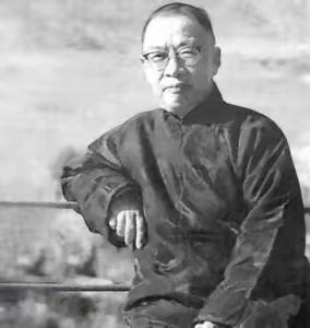 抗战胜利后，钱穆提醒蒋介石，中华民国的首都不能再设在南京了，应该在北京和西安之间