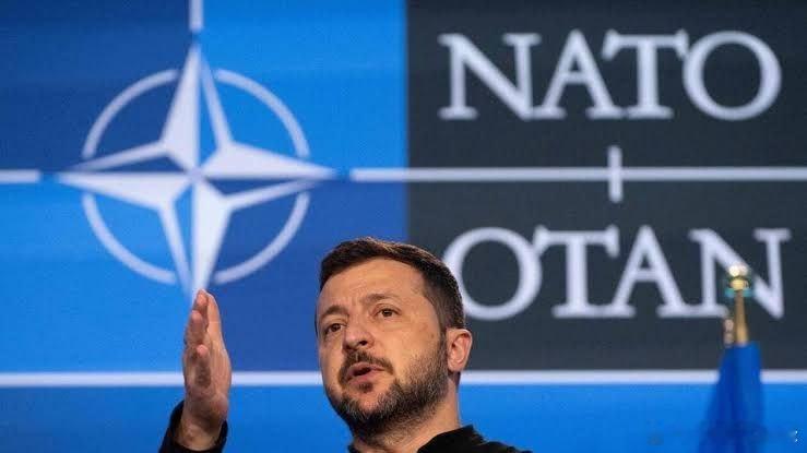 美国已告知北约盟友，将向泽连斯基施压，要求其在未来几天内签署一份美俄和平协议，警