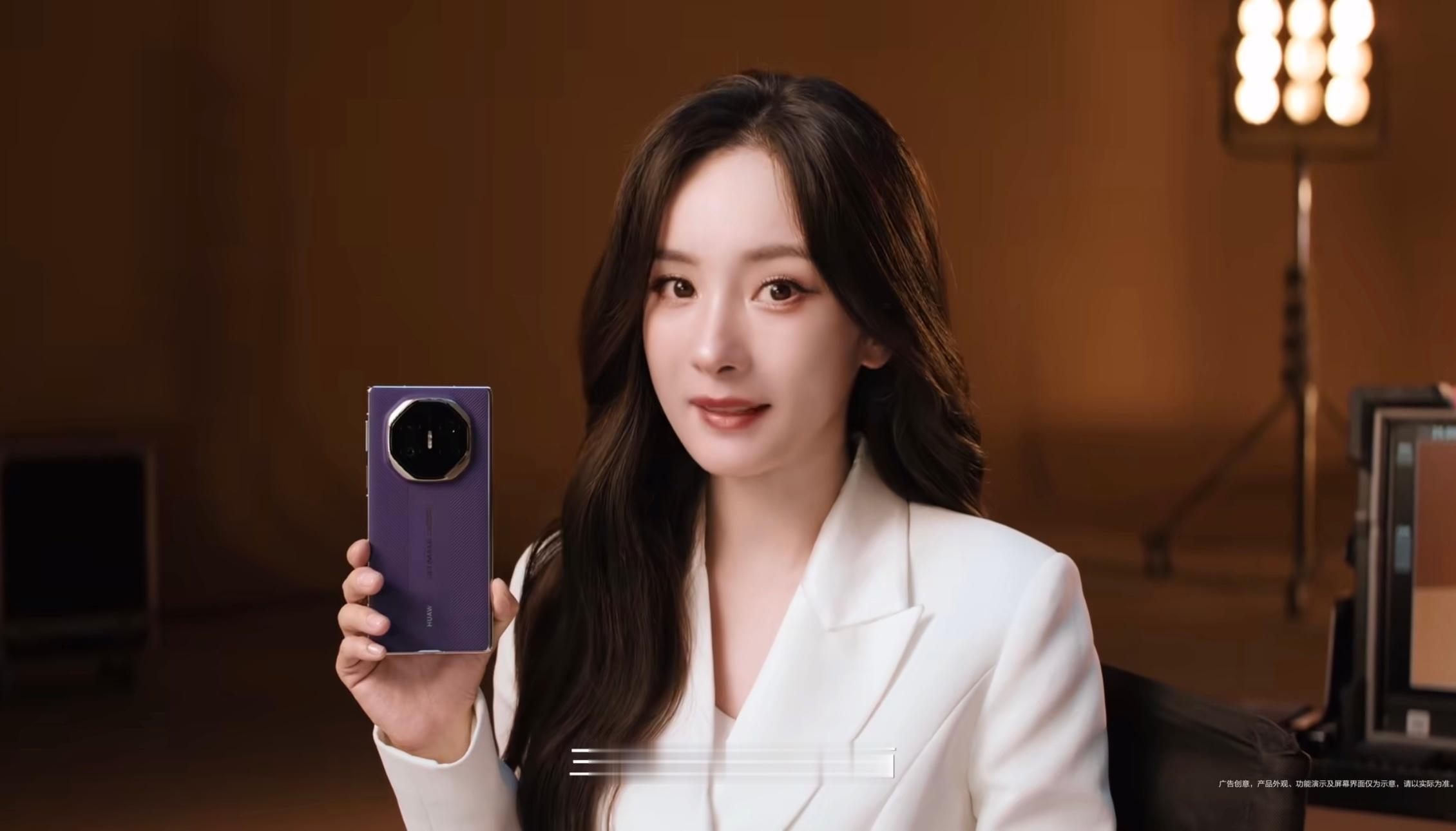 三折叠怎么折都全面华为Mate XTs非凡大师这次新增了两个全新配色：皓白、绛紫