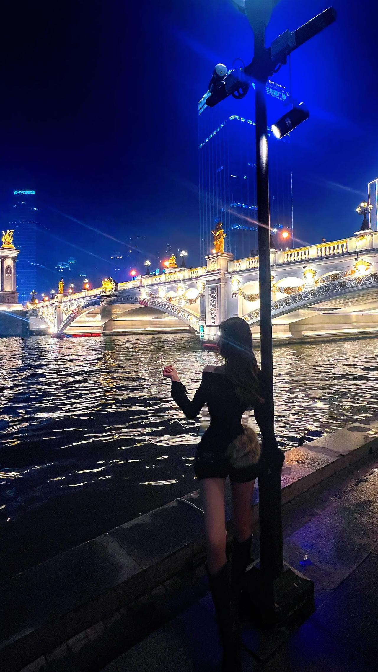 太随意也不行 太爱也不行 到底要怎样才行