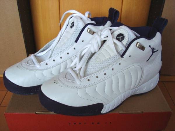 Mike Bibby 大学时候的一个评选1998 PLAYBOY All-Ame