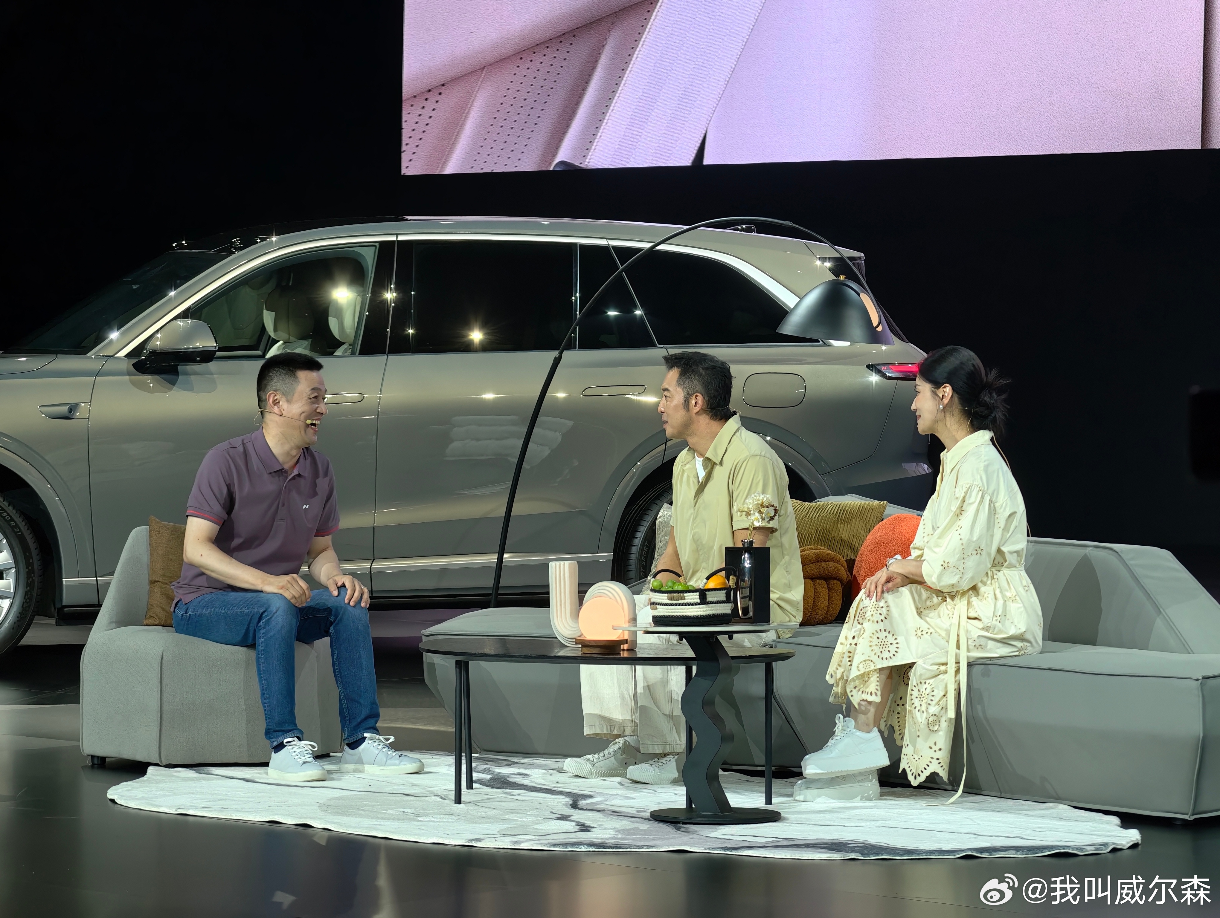沙溢胡可来了作为乐道L90的家庭用户上台了沙哥说：买车这件事，我说了算，乐道L9