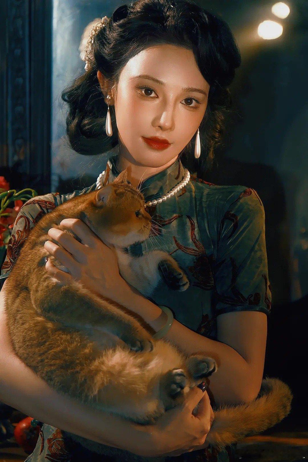 觉得这套不适合张予曦，变油了 