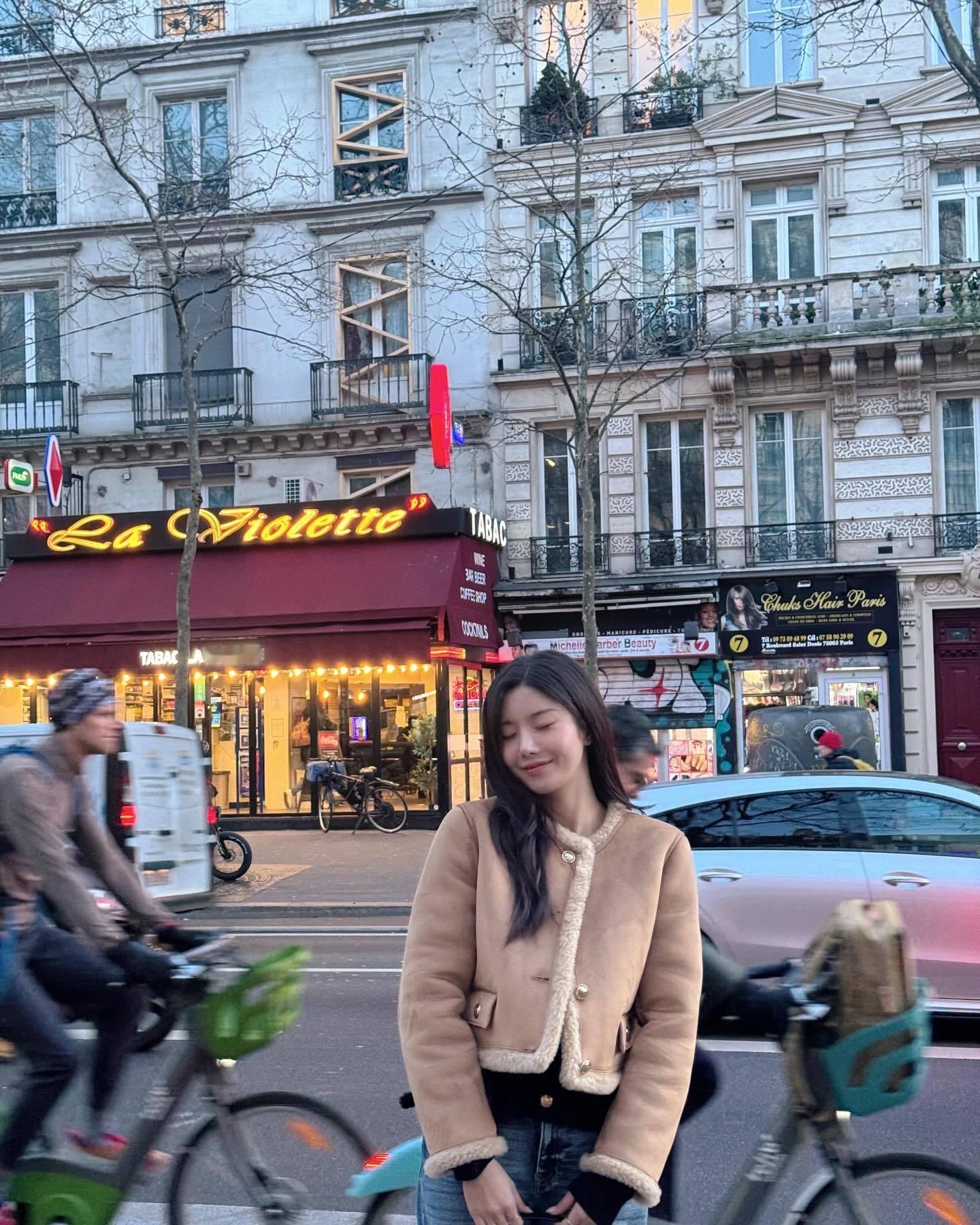 权恩妃💙🤍♥️✈️ 