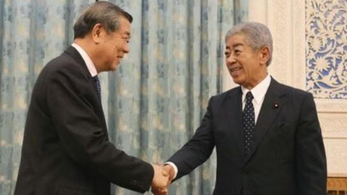 日本前外相岩屋毅此次访华，一个细节引起了外界关注，那就是稀土出口许可问题。

据