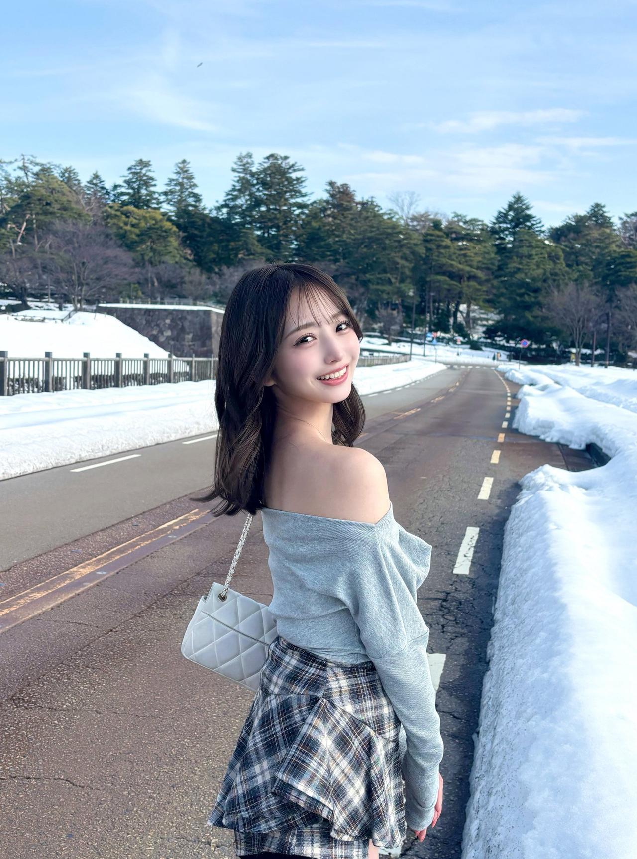 什么是善良？我大学时曾有过一次切身感受。
 
那年国庆，我从北京去西安一所大学，