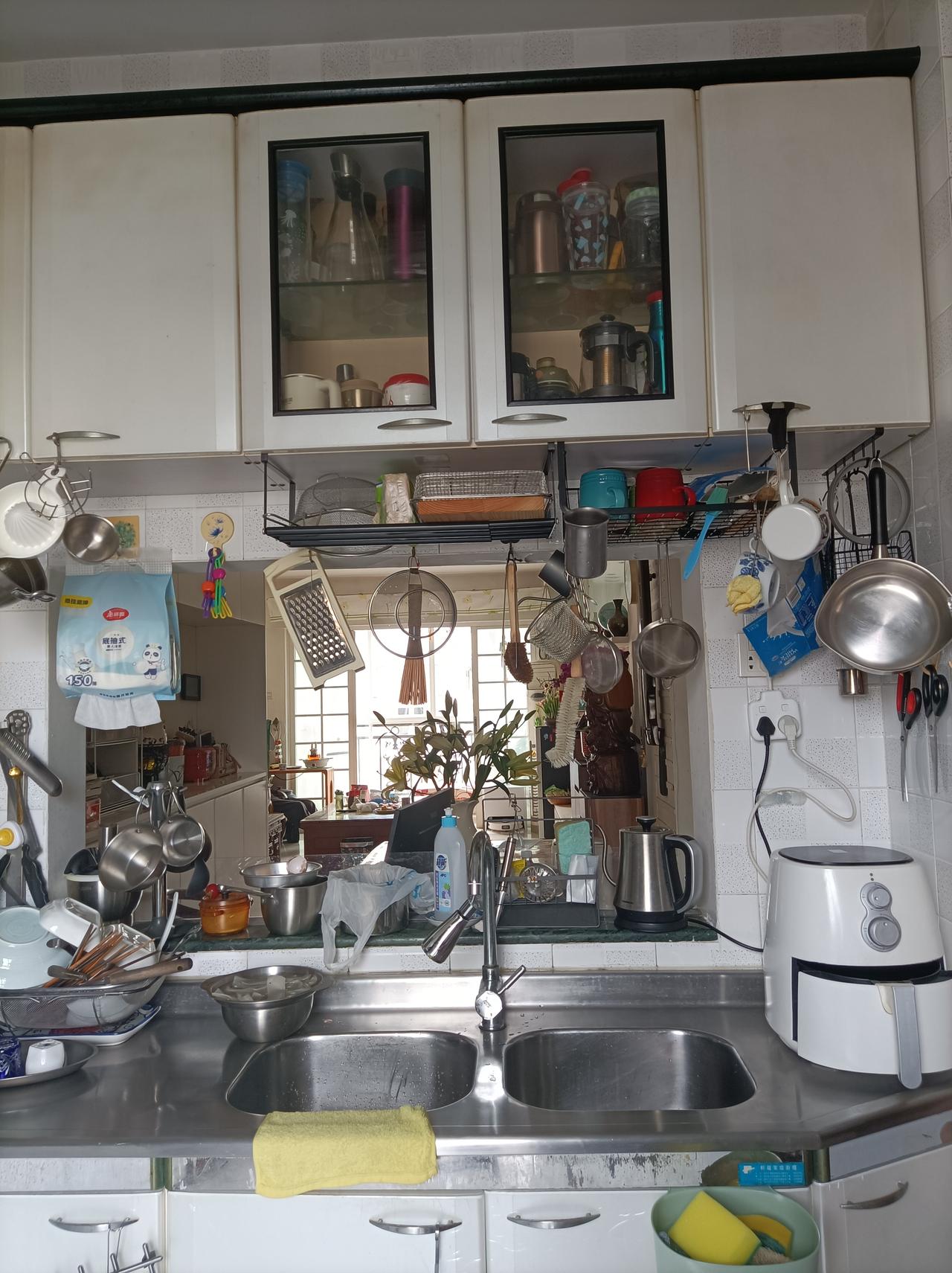 一日三餐是我们生活中必不可少的，要做出一顿好的美食，除了那可口的新鲜的食材和一个