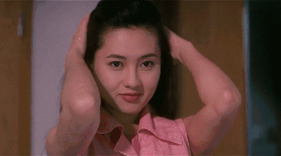 1996年，赚的盆满锅满马上就要结婚的李丽珍，因为禁不住王晶高达400万片酬的诱